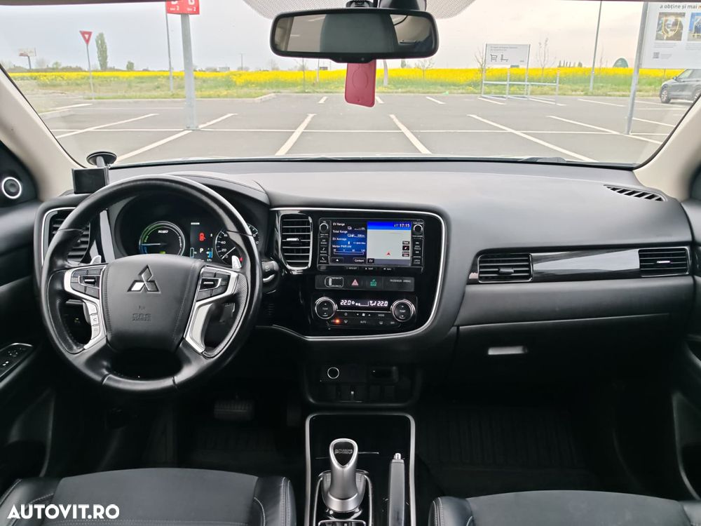 Mitsubishi Outlander 2.0 4WD - 12