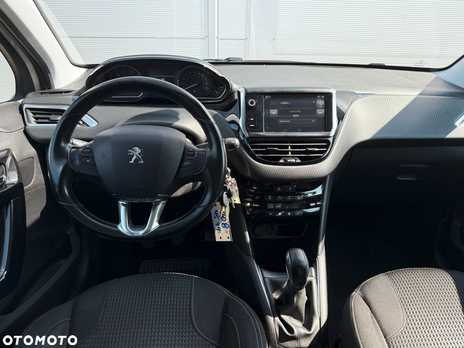 Peugeot 208 1.2 PureTech Allure S&S - 19