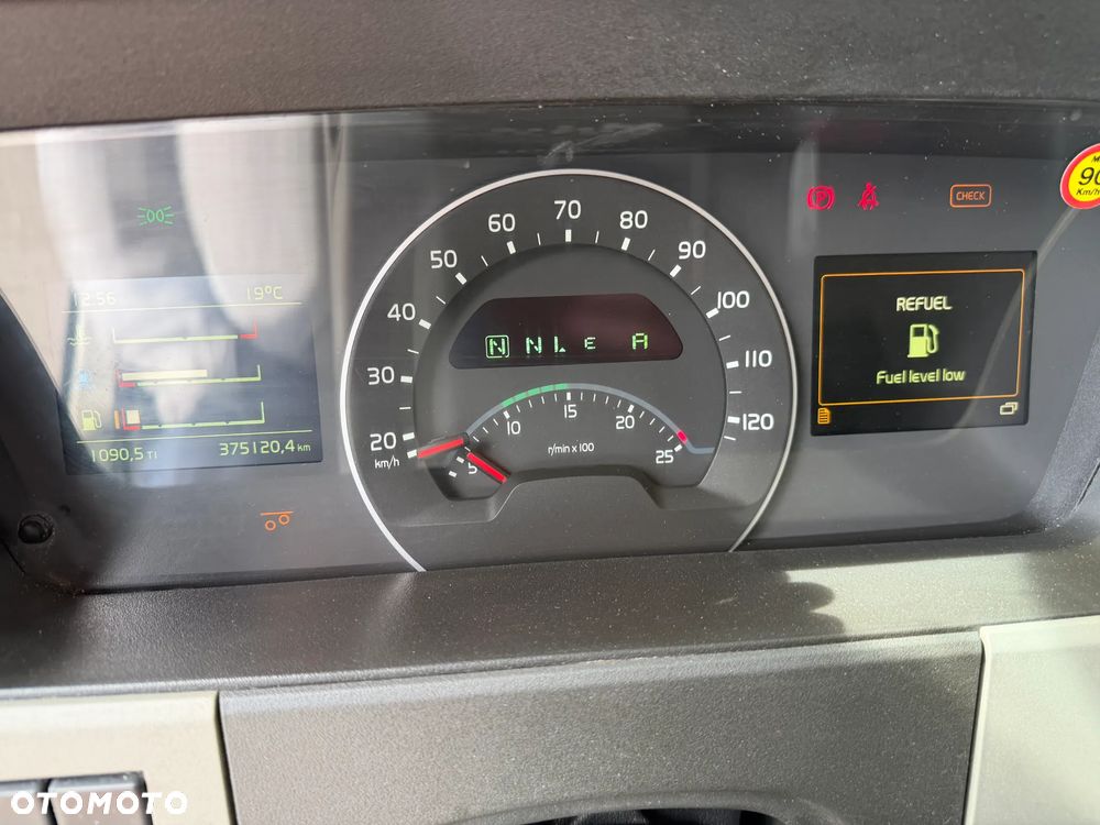 Volvo FM370 6X2 EURO6 - 28