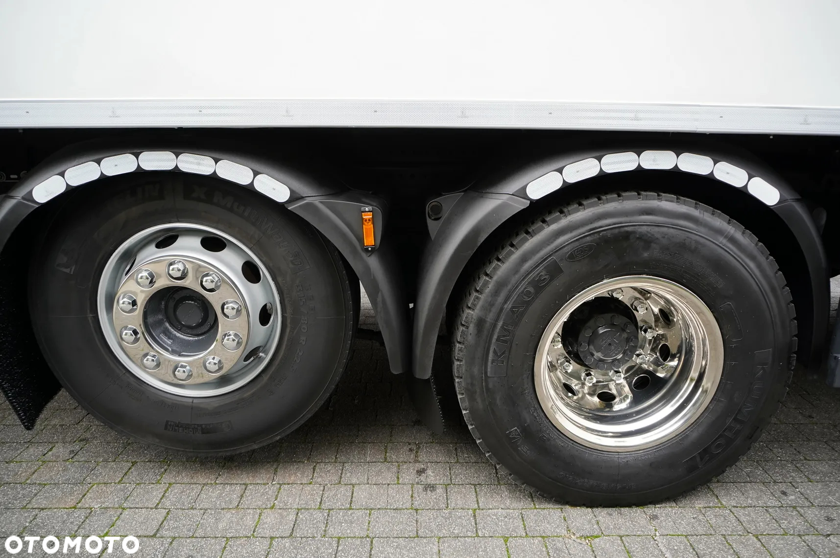 DAF XF 450 6×2 E6 / Chłodnia Lacapitaine 18 palet - 25