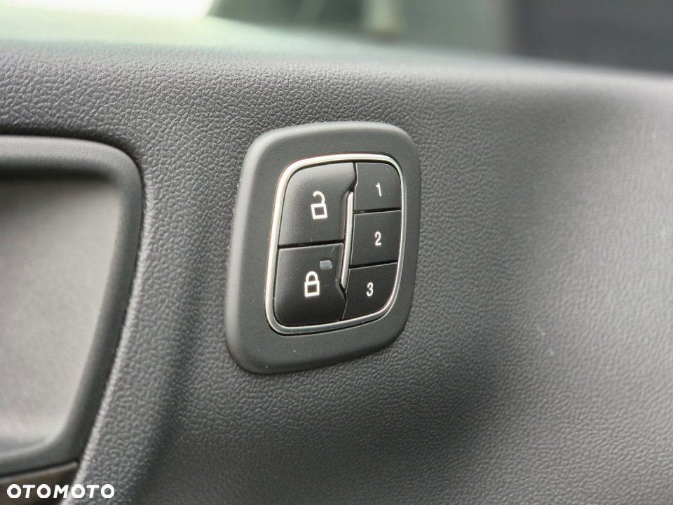 Ford Kuga - 31