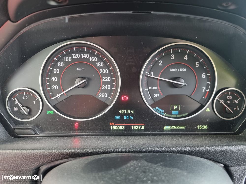 BMW 330 e iPerformance Line Luxury - 22