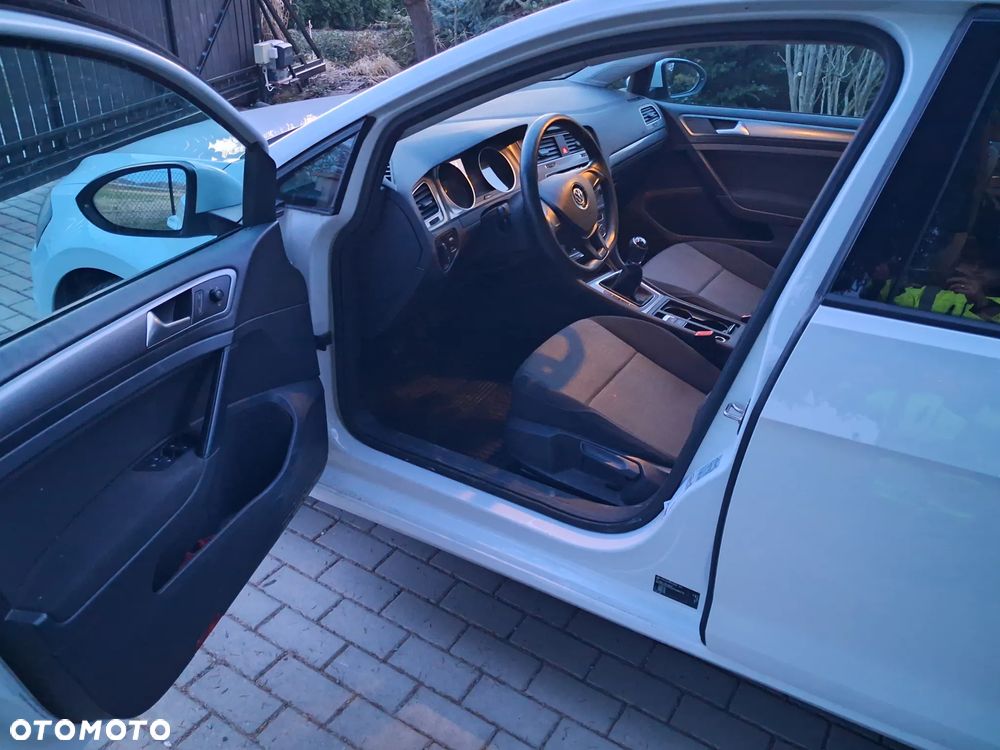 Volkswagen Golf 1.2 TSI BlueMot Comfortline - 8