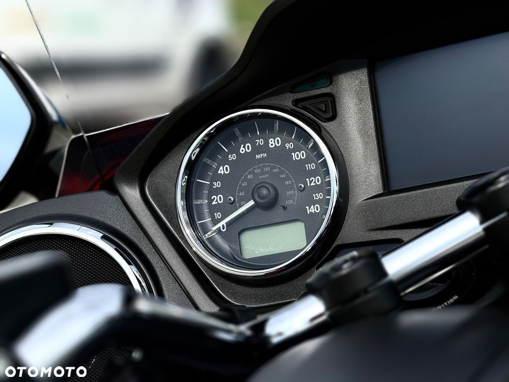 Yamaha Venture - 9