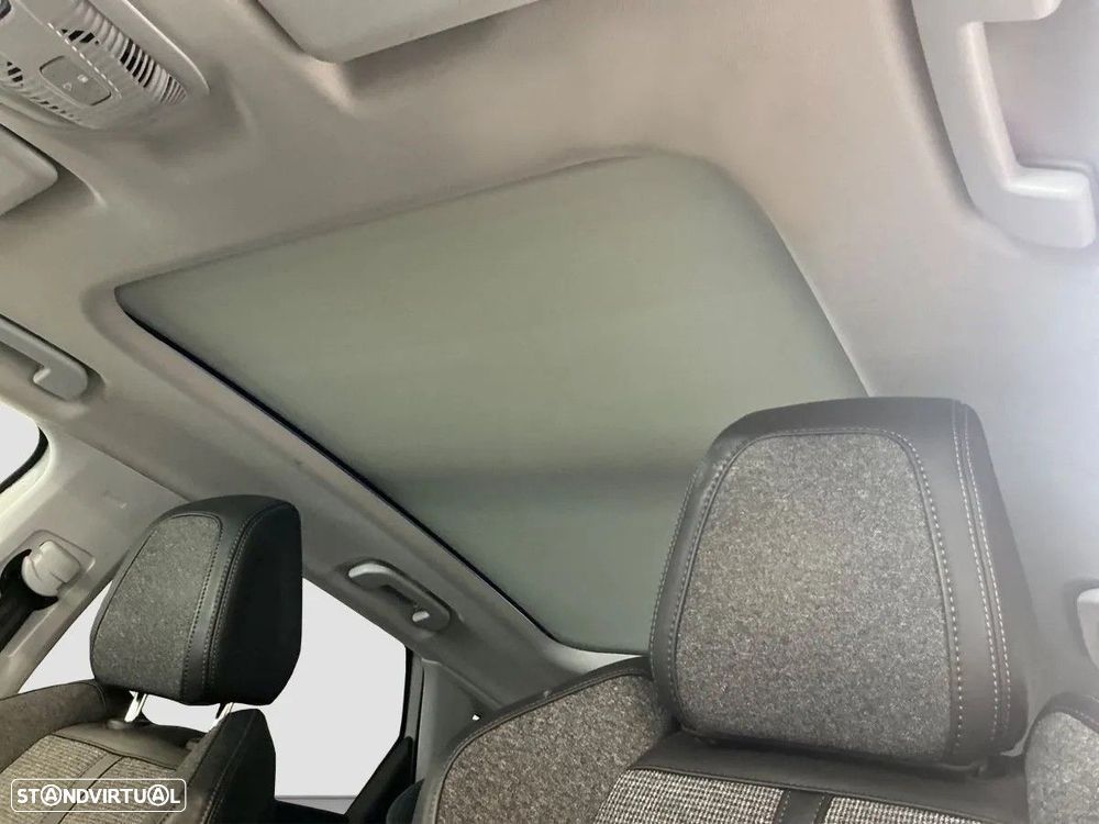 Peugeot 3008 1.2 PureTech Allure EAT8 - 19