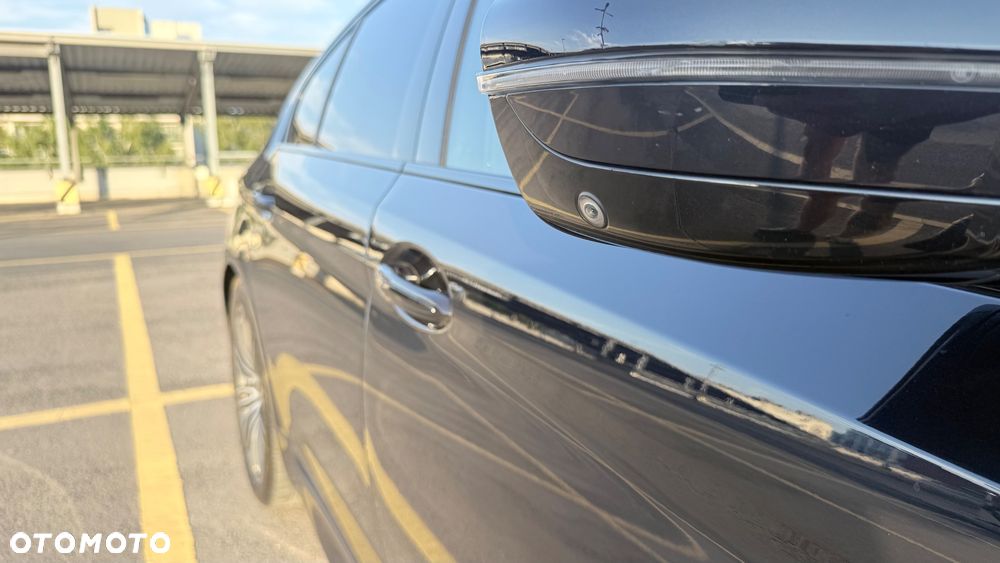 BMW Seria 5 530d xDrive Sport Line - 9