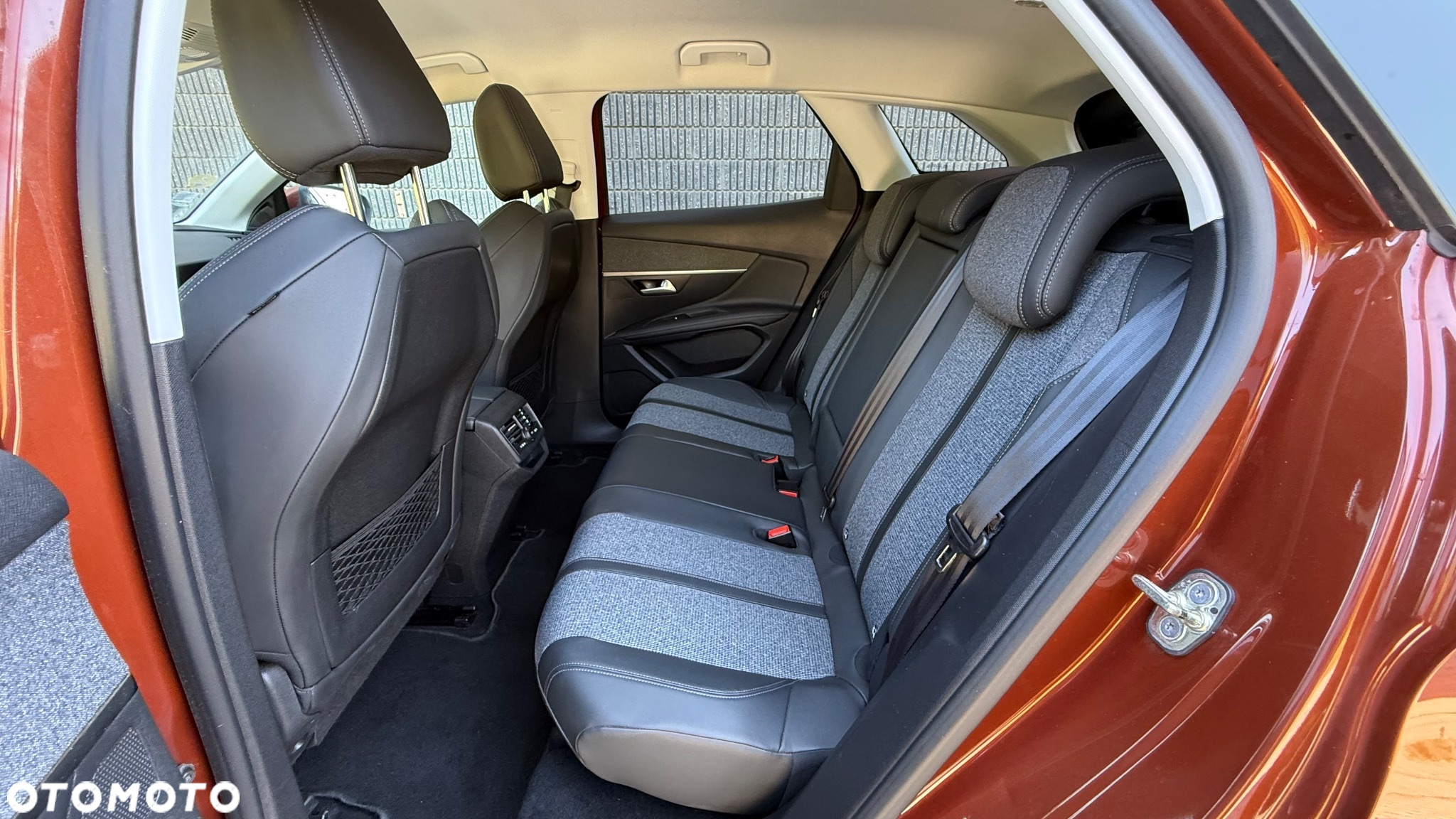 Peugeot 3008 BlueHDi 130 Stop & Start EAT8 Allure - 18
