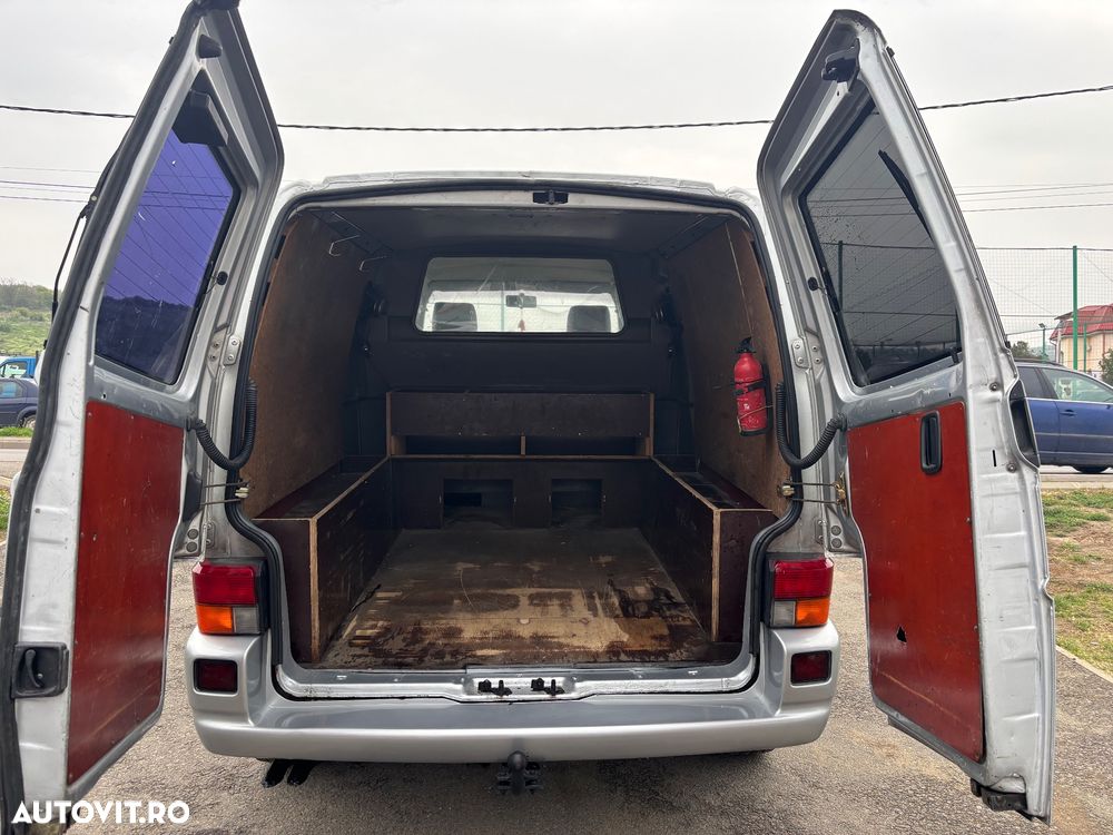 Volkswagen Transporter - 5