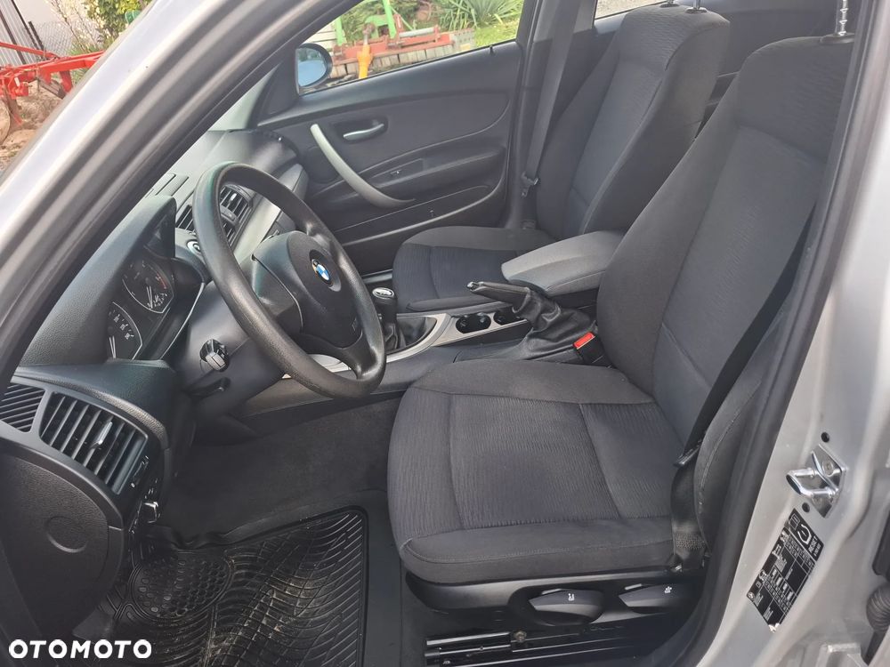 BMW Seria 1 118d - 7