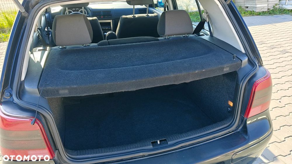 Volkswagen Golf 1.9 TDI - 11