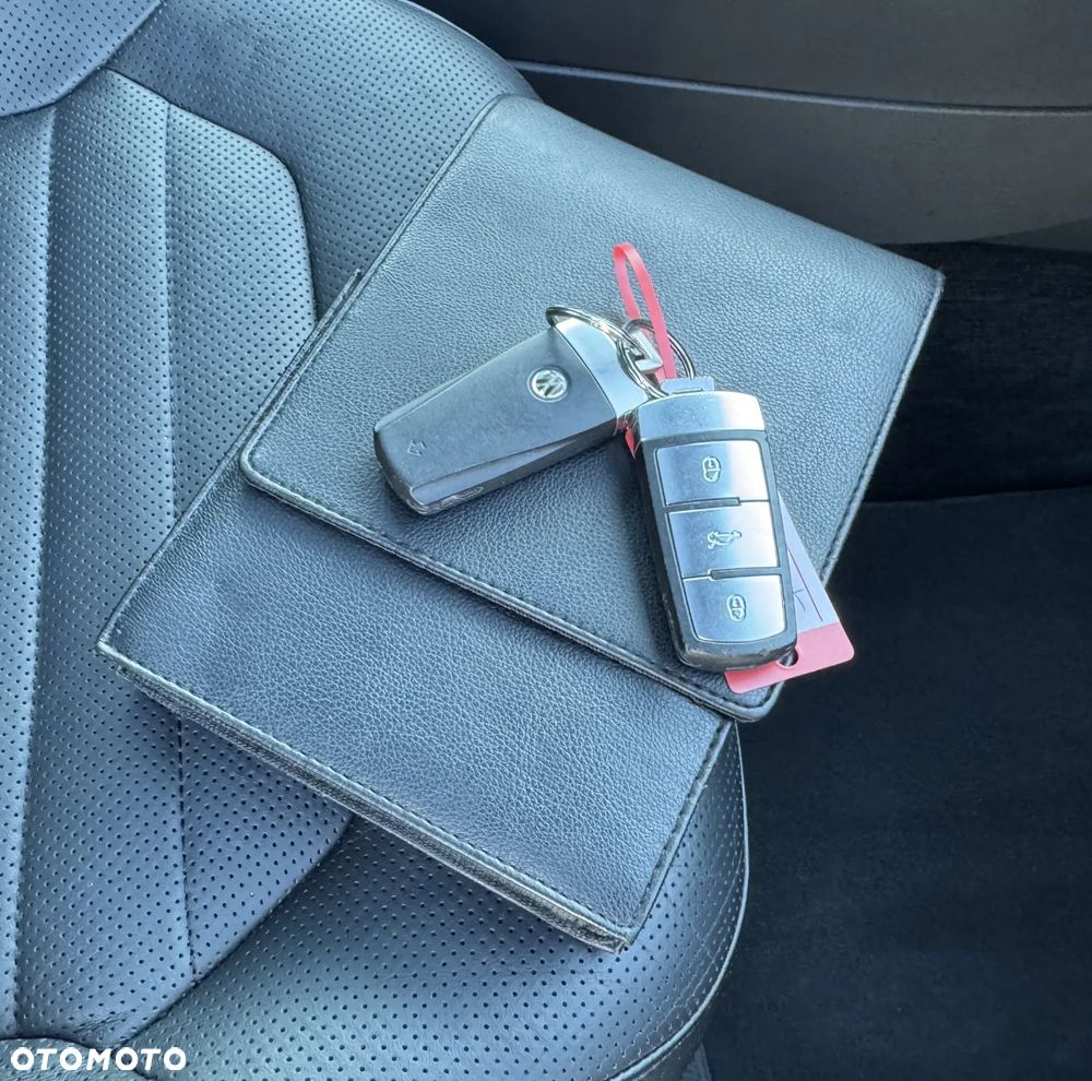 Volkswagen Passat 3.6 V6 4Motion DSG Highline - 36