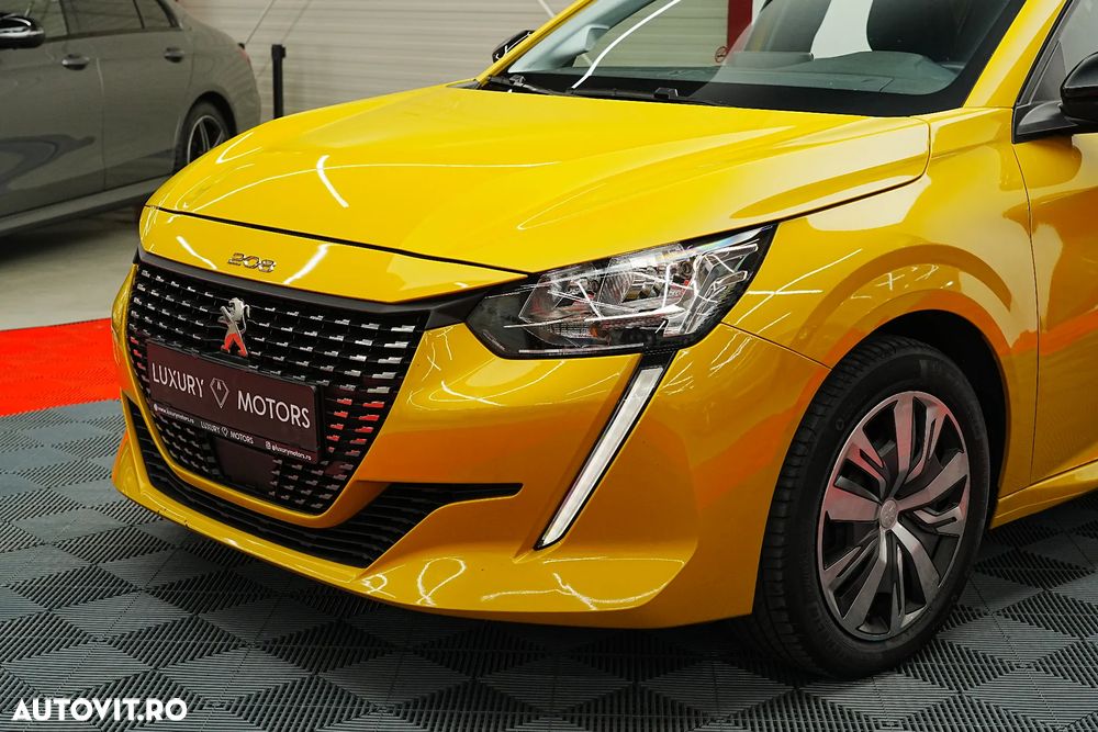 Peugeot 208 PureTech 100 Active Pack - 17