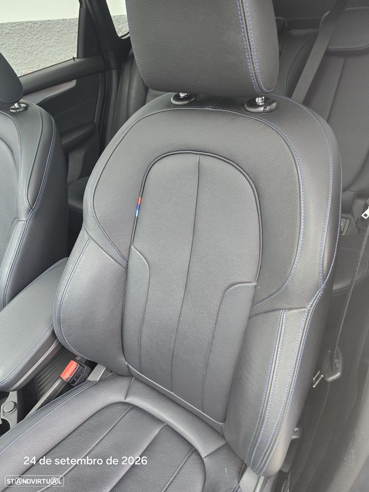 BMW 225xe Active Tourer - 29