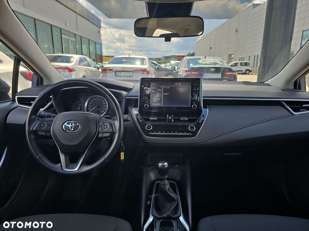 Toyota Corolla - 10
