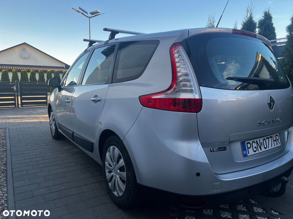 Renault Scenic - 6