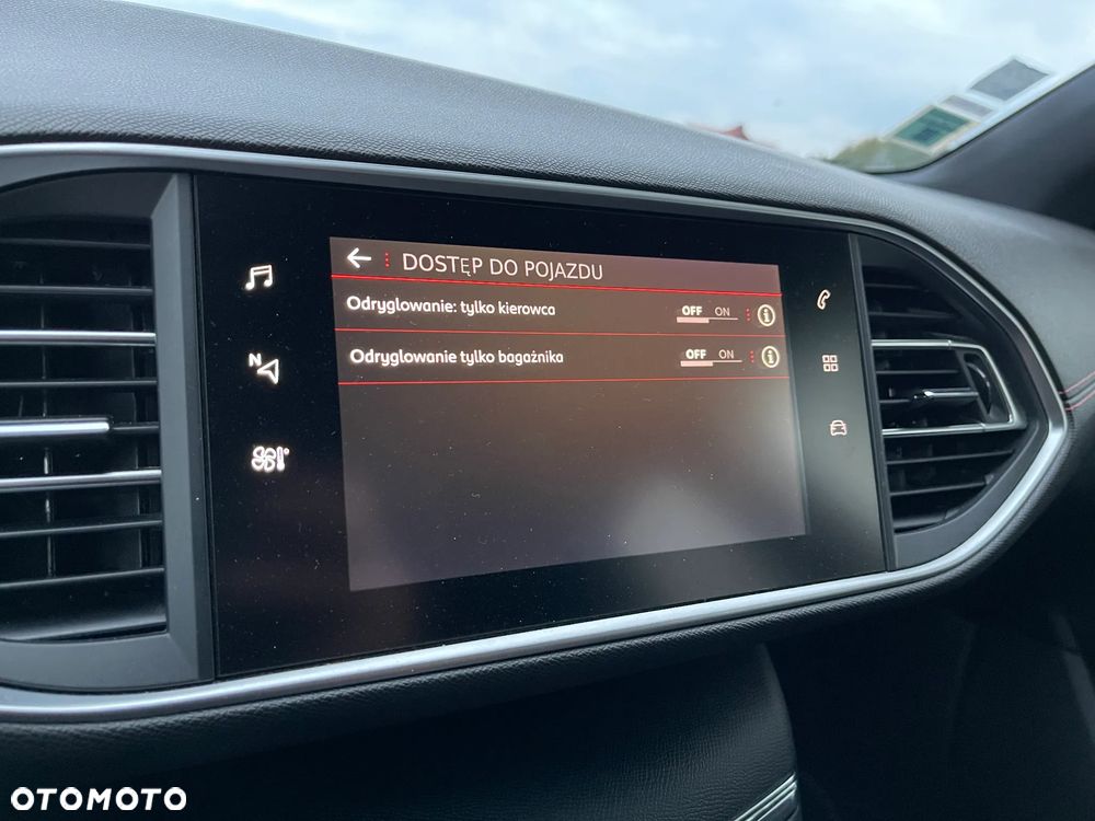 Peugeot 308 PureTech 263 Stop & Start GTi by Sport - 25