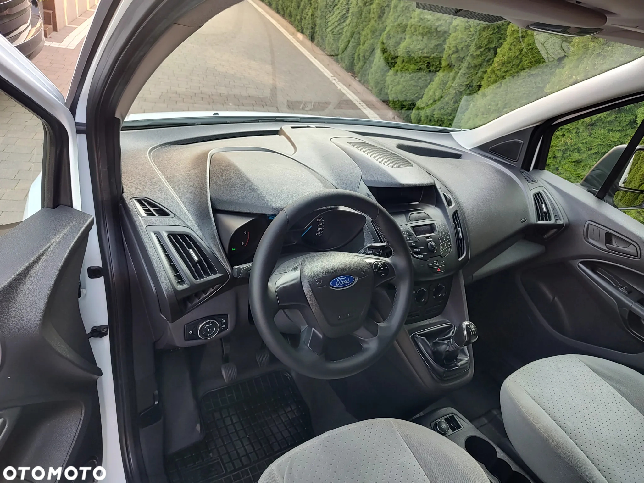 Ford Connect - 12