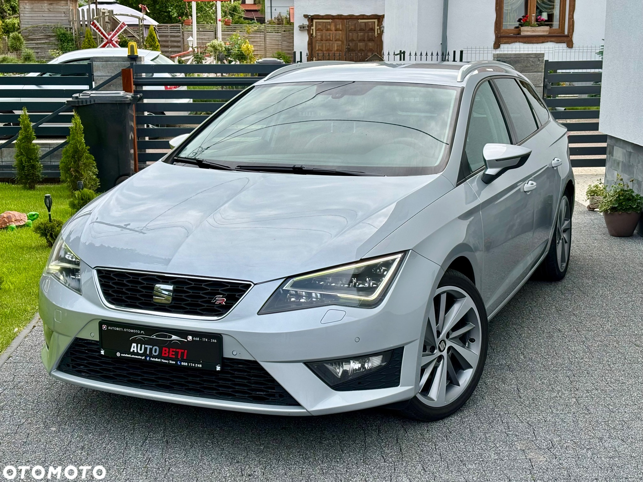 Seat Leon ST 1.8 TSI Start&Stop DSG FR - 2