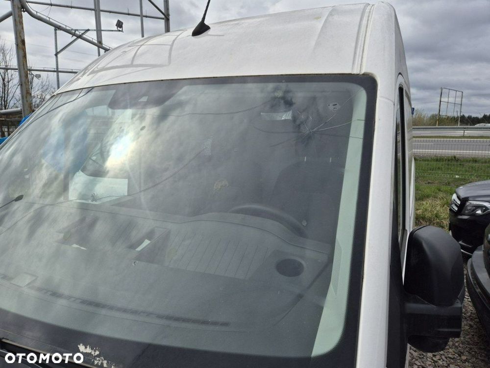 Volkswagen Crafter - 23