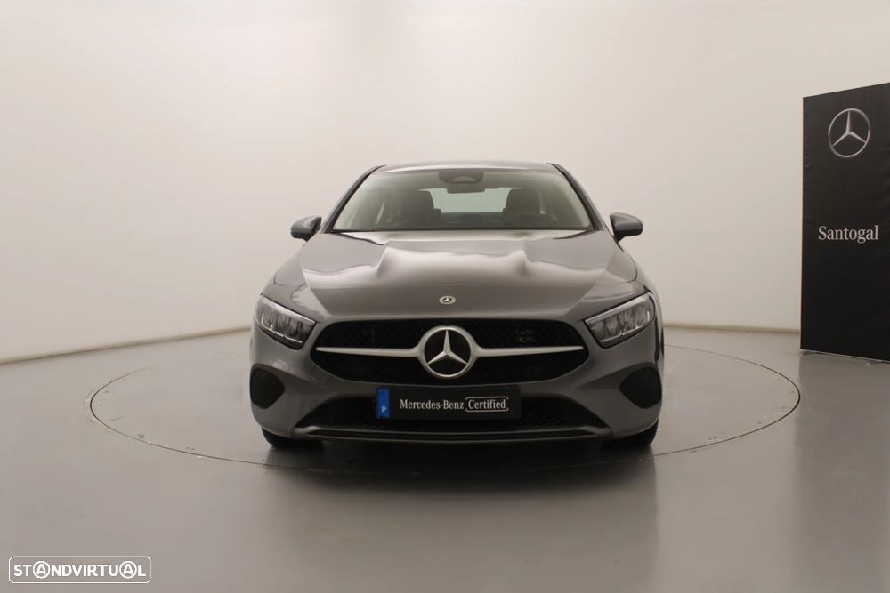 Mercedes-Benz A 250 Limousine e - 16