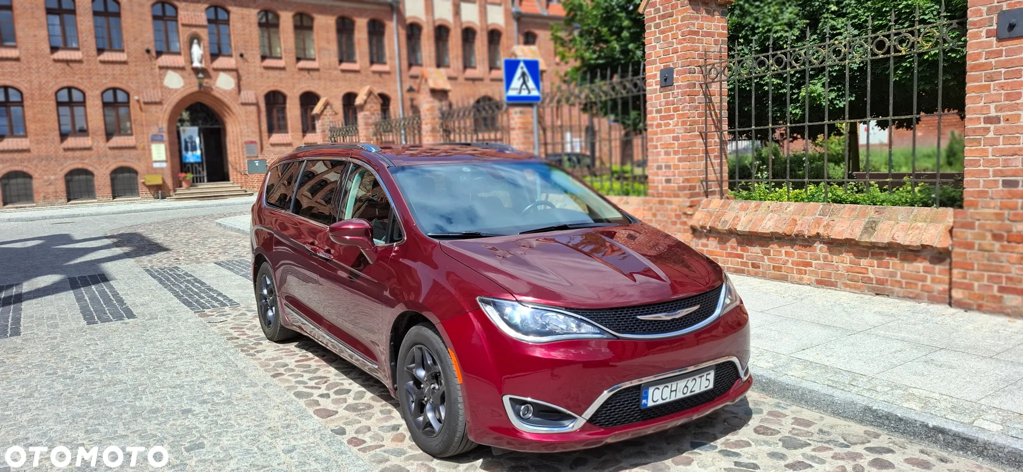 Chrysler Pacifica - 3