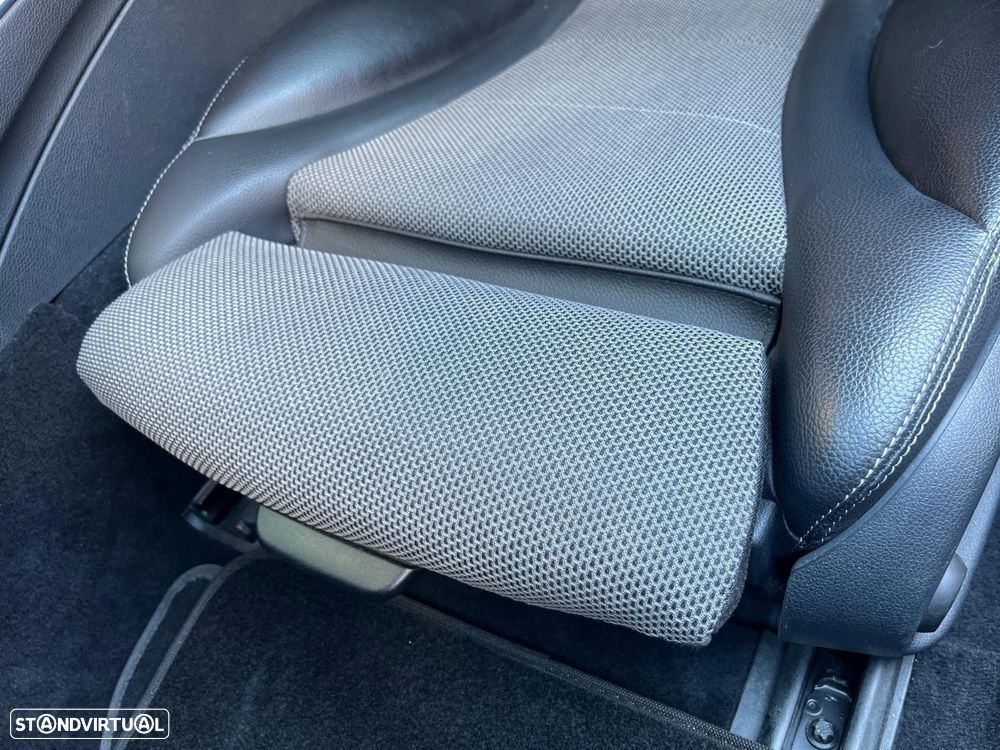 Mercedes-Benz C 200 - 16