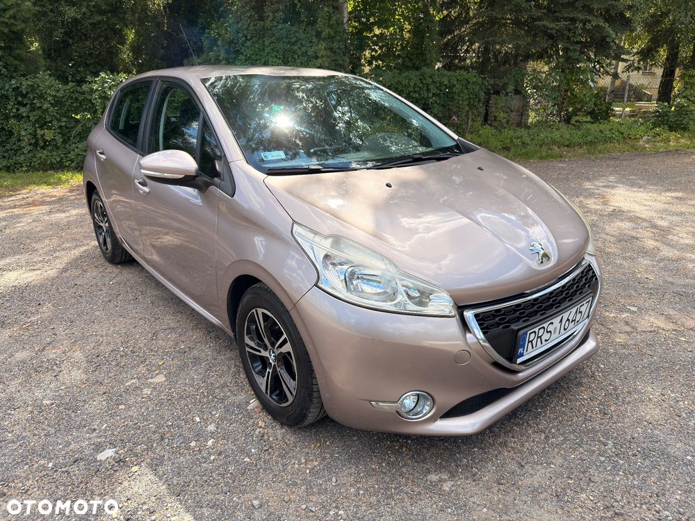 Peugeot 208 1.2 PureTech Style - 1