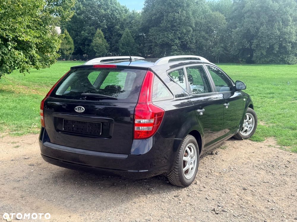 Kia Ceed 1.6 CRDi 115 Spirit - 4