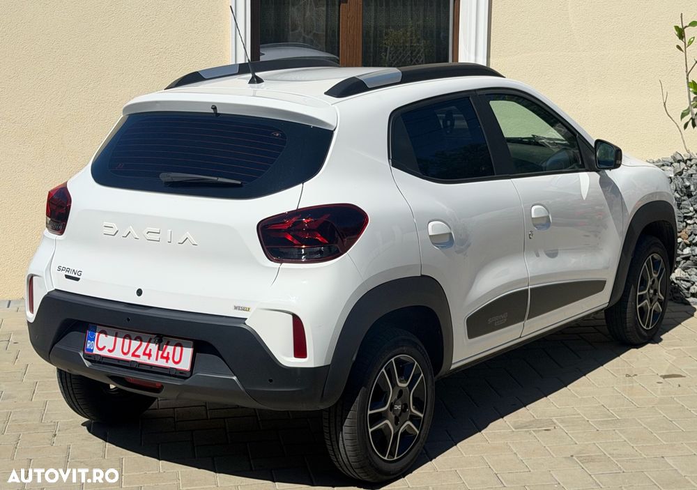 Dacia Spring Essential - 5