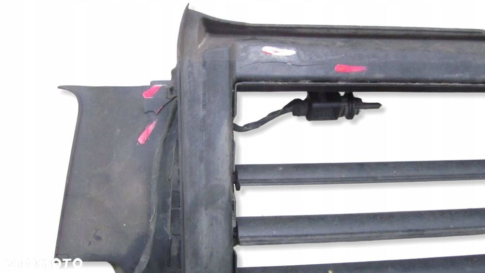 AUDI A4 B9 ŻALUZJA KIEROWNICA POWIETRZA 8W0122321D - 1