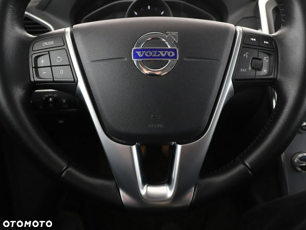 Volvo XC 60 D3 Momentum - 22