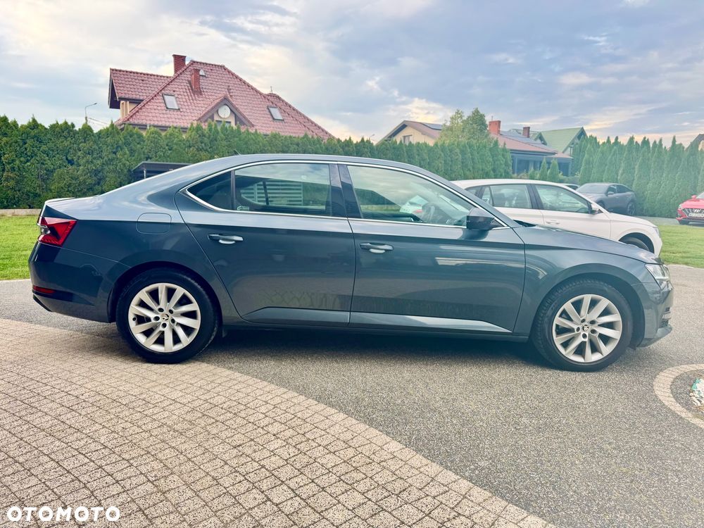 Skoda Superb 2.0 TDI SCR Style - 7