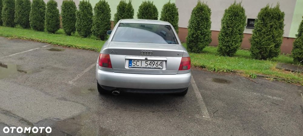 Audi A4 Limousine - 3