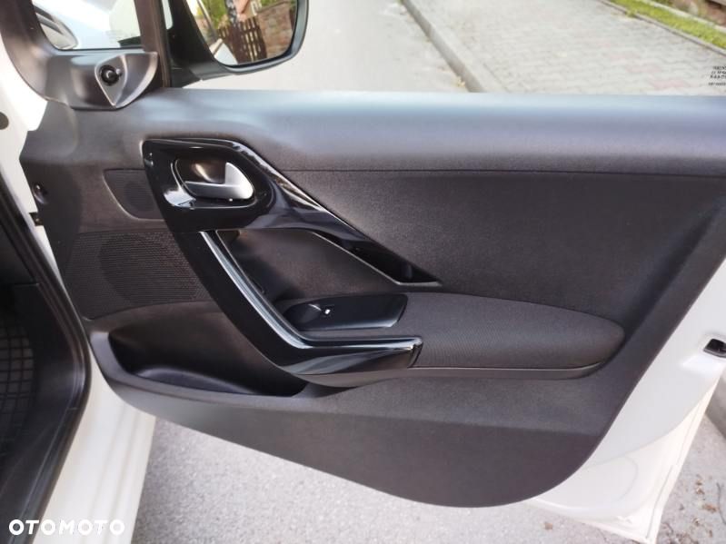 Peugeot 208 1.6 BlueHDi Active - 23
