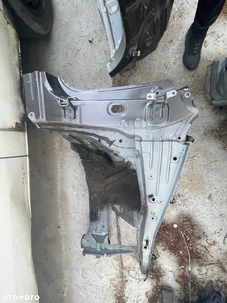 PODŁUŻNICA ĆWIARTKA PRAWA MAZDA CX 5 II