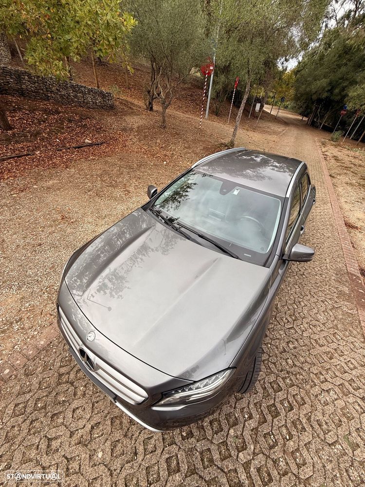 Mercedes-Benz GLA 180 d Urban - 9