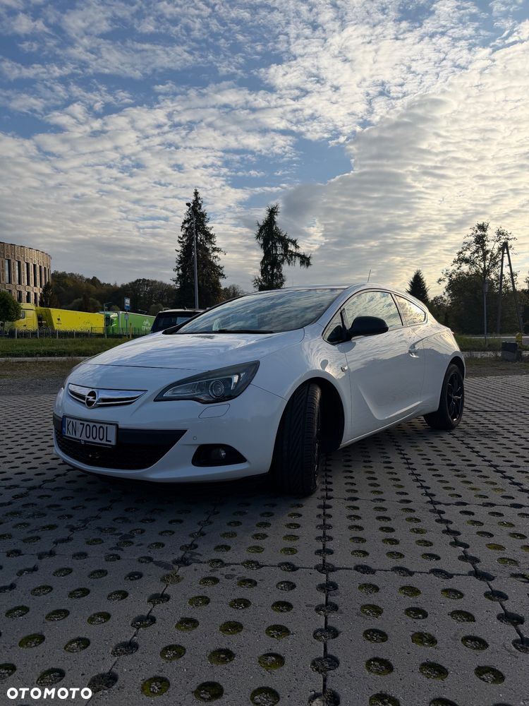 Opel Astra 1.4 Turbo - 2