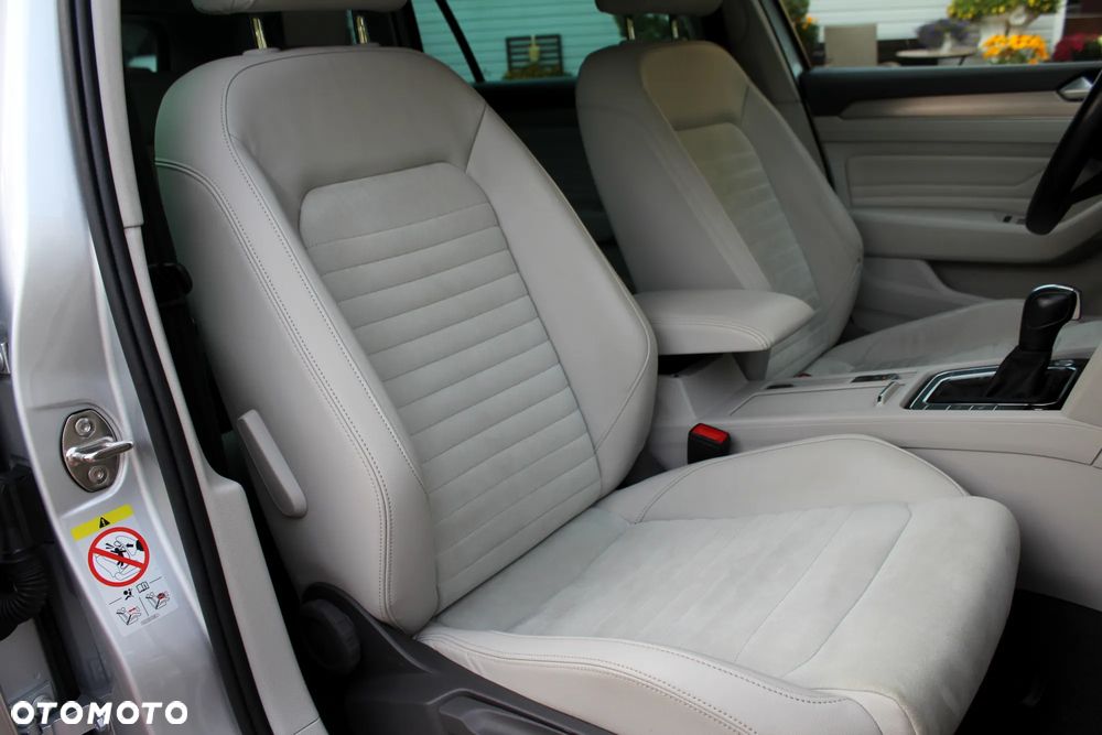 Volkswagen Passat - 11