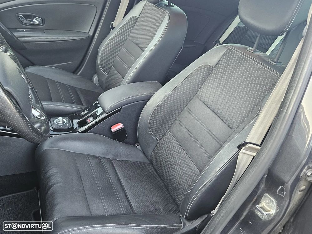 Renault Mégane Sport Tourer ENERGY dCi 130 Start & Stopp Bose Edition - 16