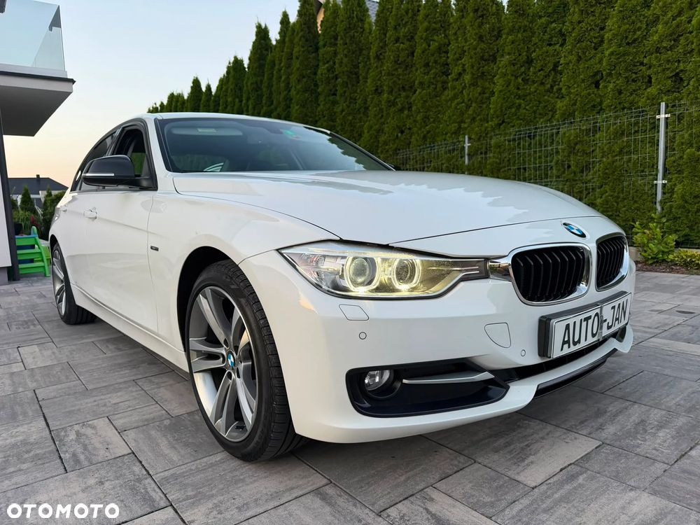 BMW Seria 3 320d DPF Edition Sport - 4