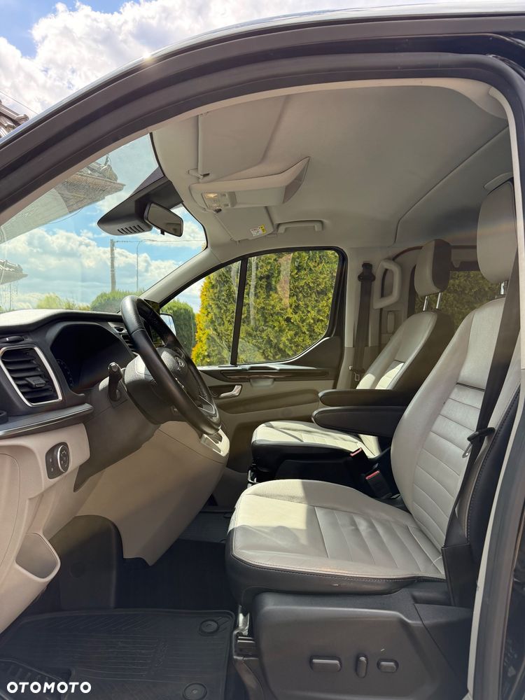 Ford Tourneo Custom - 7