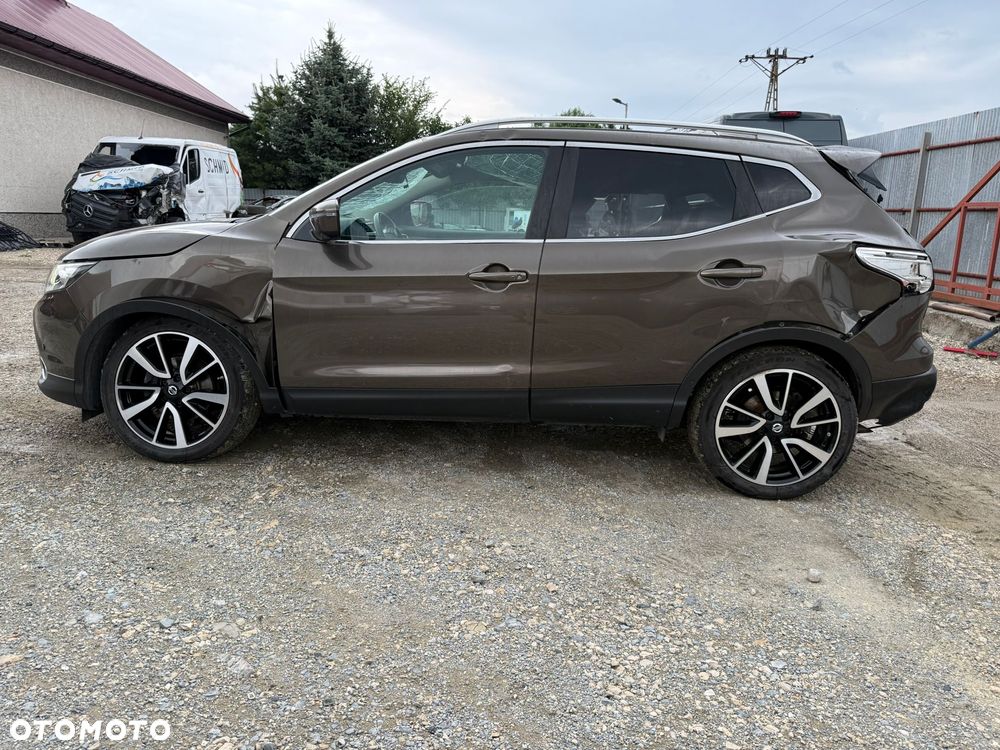 Nissan Qashqai 1.6 dCi Xtronic TEKNA - 9