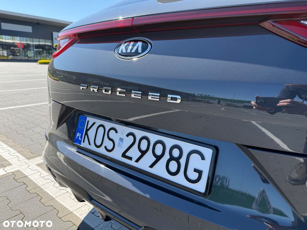 Kia ProCeed 1.6 T-GDI GT DCT - 9