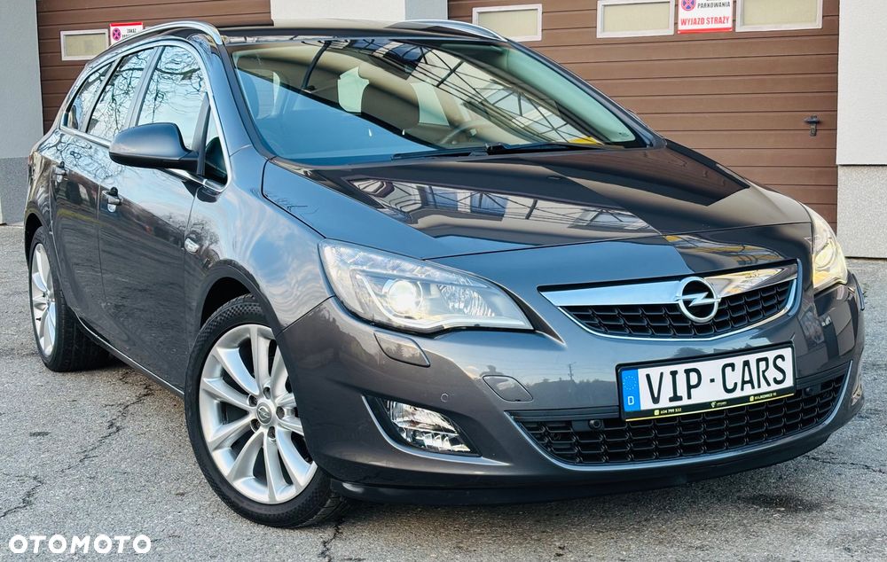 Opel Astra 1.7 CDTI DPF Cosmo - 1