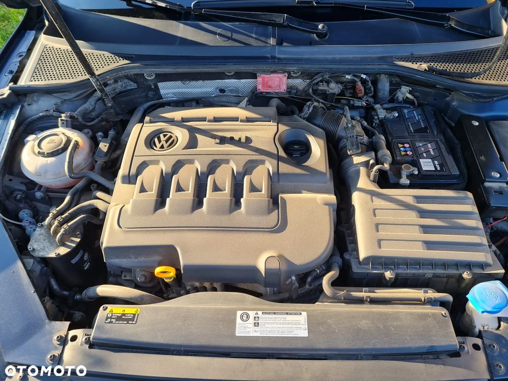 Volkswagen Passat 1.6 TDI (BlueMotion Technology) Comfortline - 30