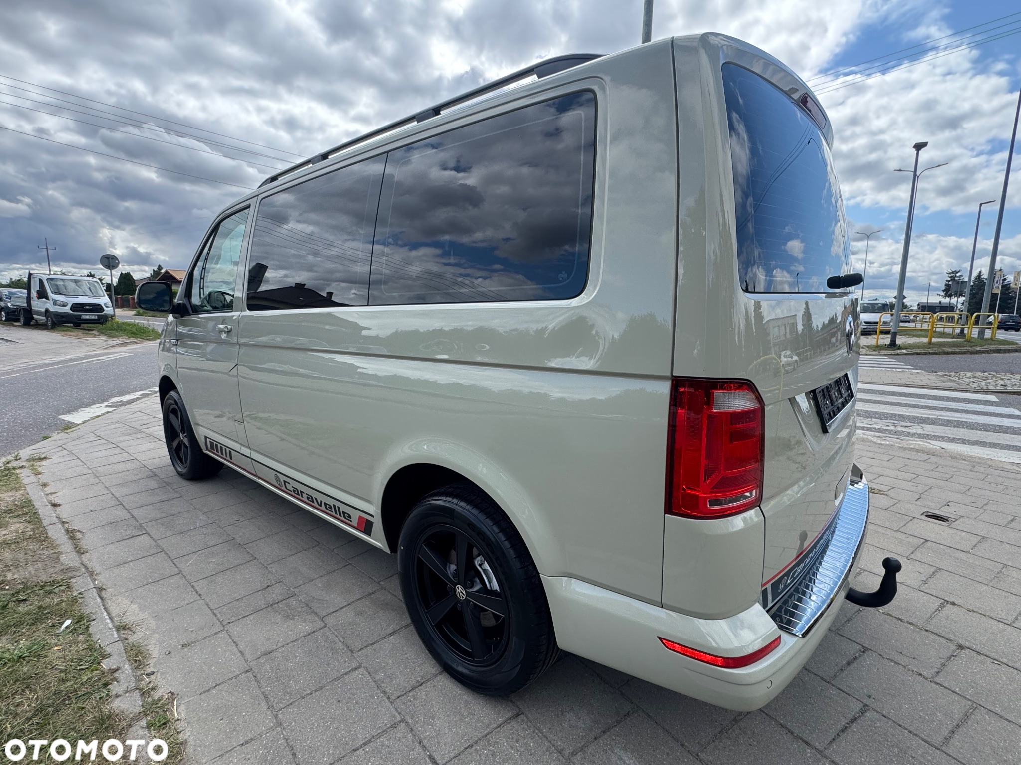 Volkswagen Caravelle 2.0 TDI L1 Highline - 13