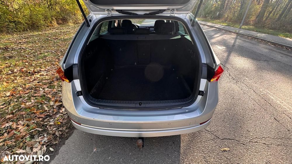 Skoda Octavia Combi 2.0 TDI Clever - 36