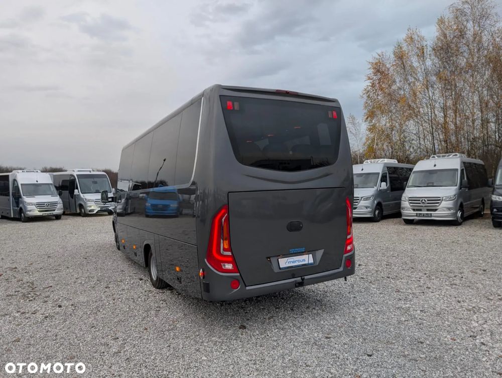 Mercedes-Benz Sprinter 519 - 10