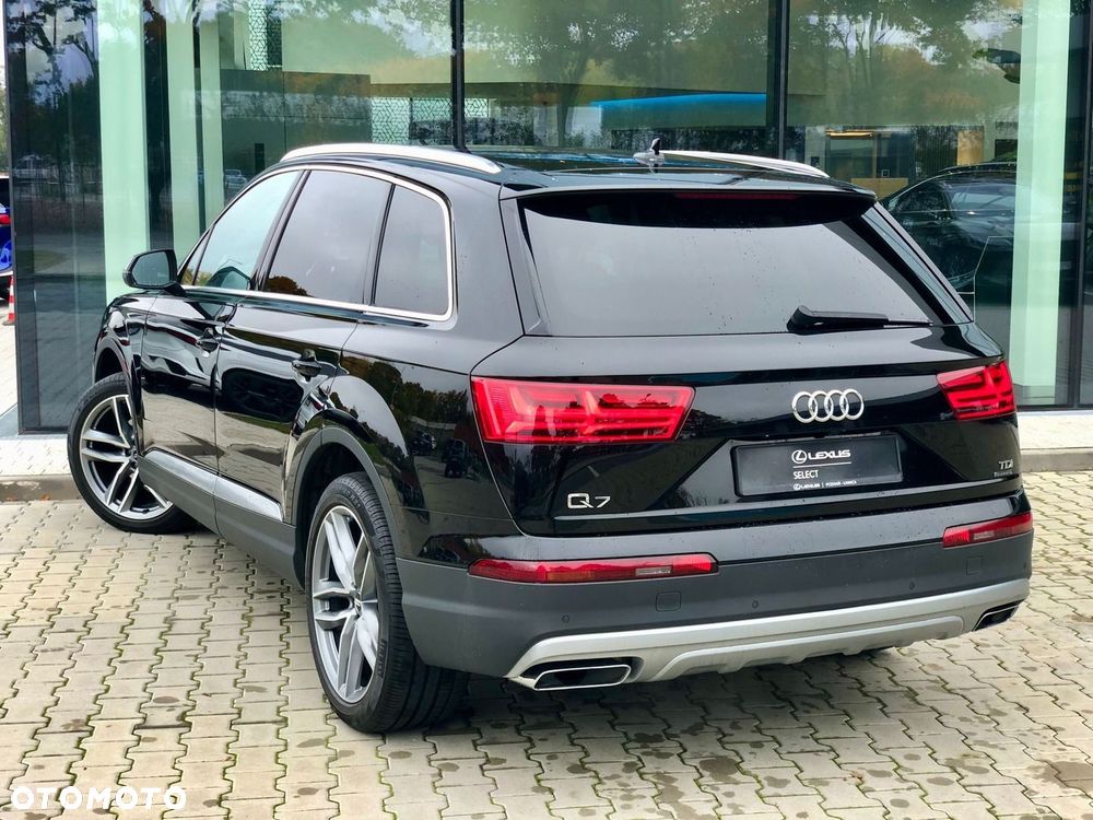 Audi Q7 - 11