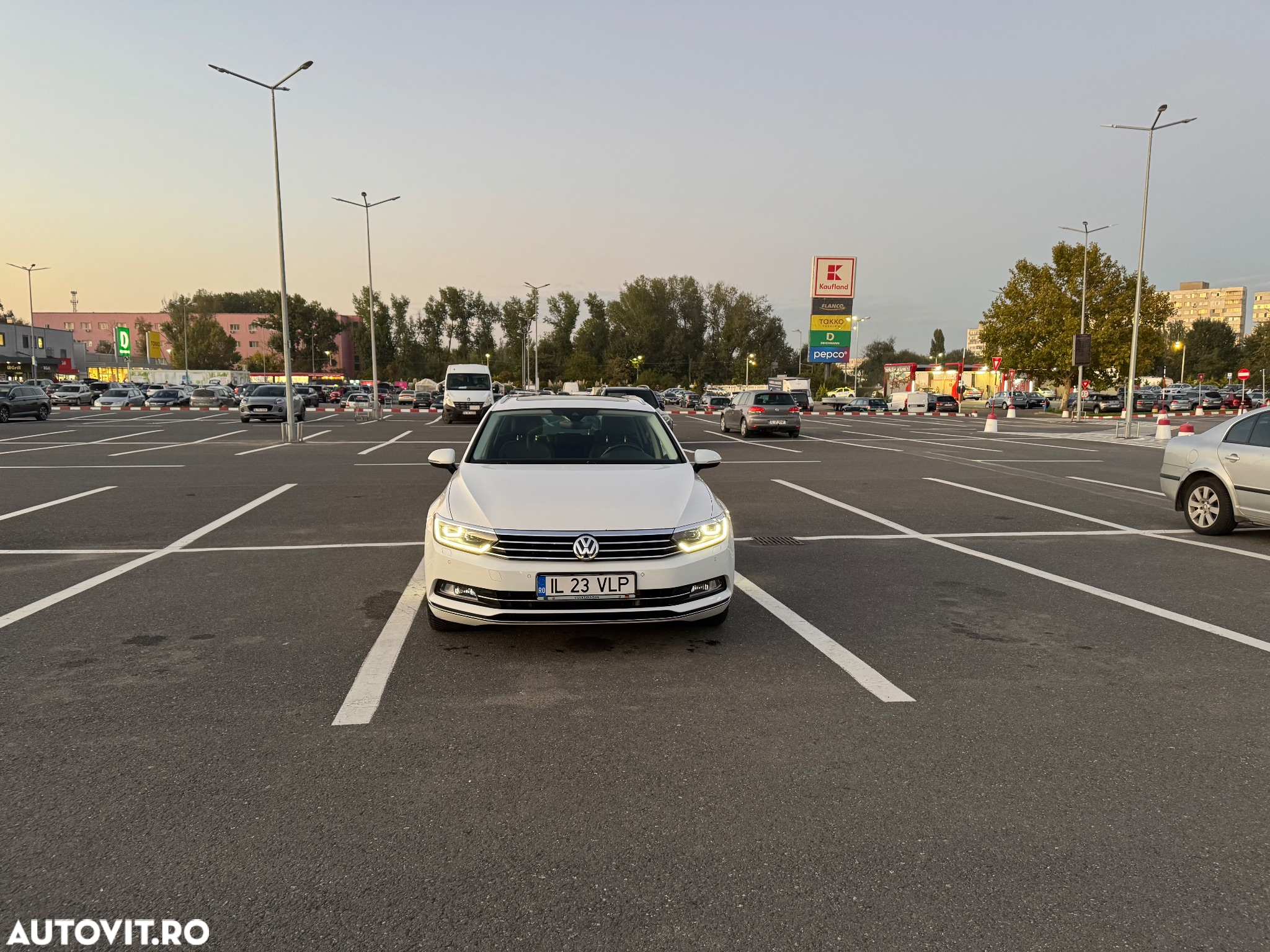 Volkswagen Passat Variant 2.0 TSI (BlueMotion Technology) DSG Highline - 3